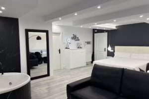 Black and White Suite &laquo;Cervantes&raquo;