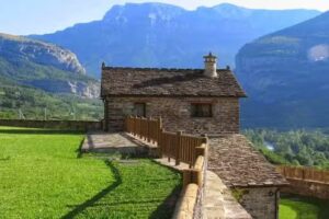 Borda Russell Ordesa Turismo Rural