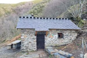 Bra&ntilde;a de arriba. Santa cruz del sil