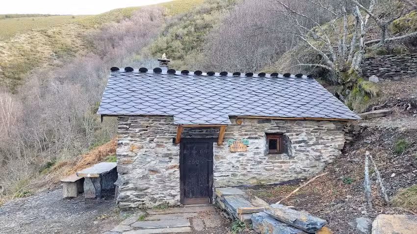 Bra&ntilde;a de arriba. Santa cruz del sil