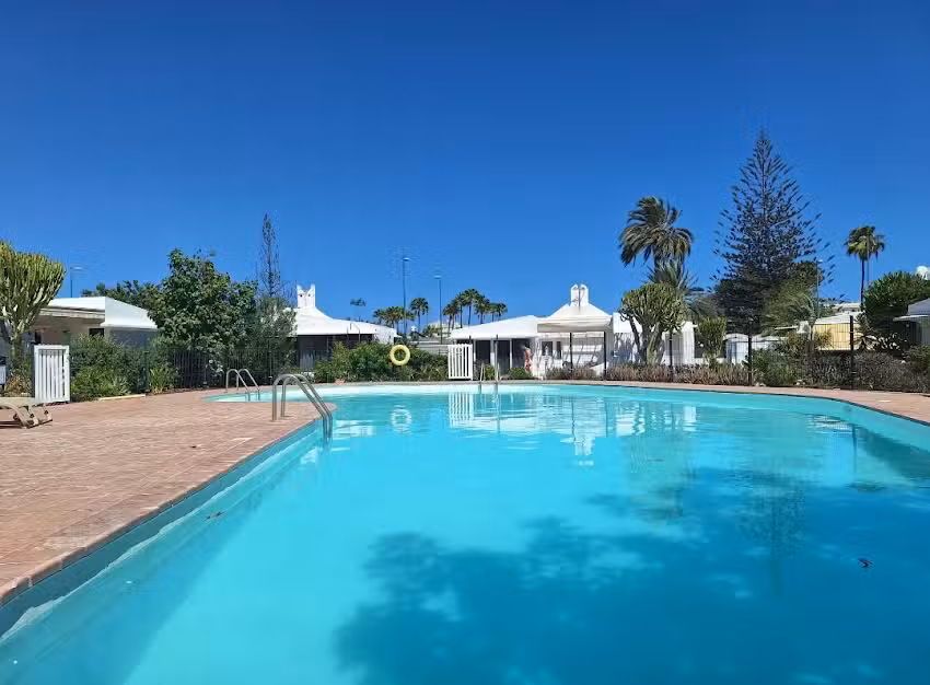 Bungalow Drag&oacute;n Club 2