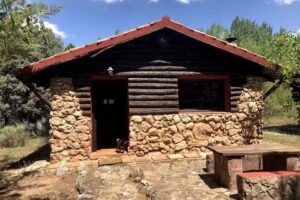 Caba&ntilde;as en R&iacute;opar