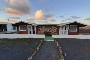 Caba&ntilde;as Volcan Capellania Parking autocaravanas camping