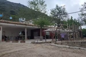 Cabanas y Bungalows La Falaguera