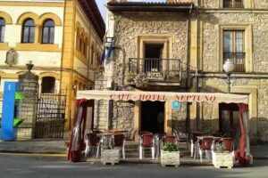 Cafe Hotel Neptuno