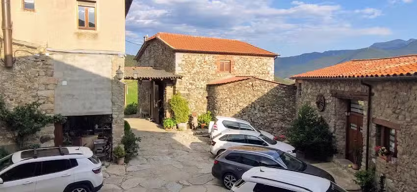 Cal Mateuet Cases Rurals