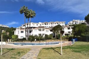Calahonda &ndash; Apartment with Stunning Views