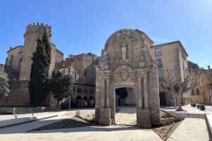 Cal&egrave;ndula Hotel