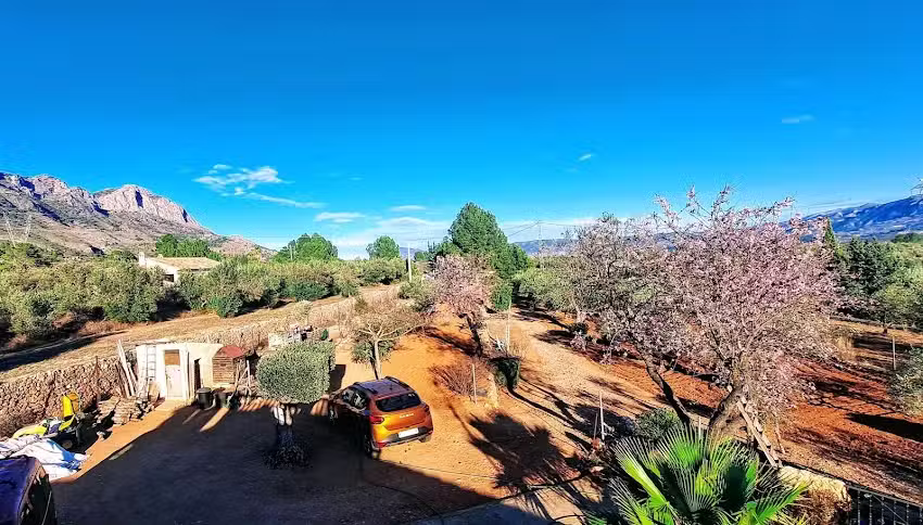 Cami Turballos, a Gaianes 88, 03839