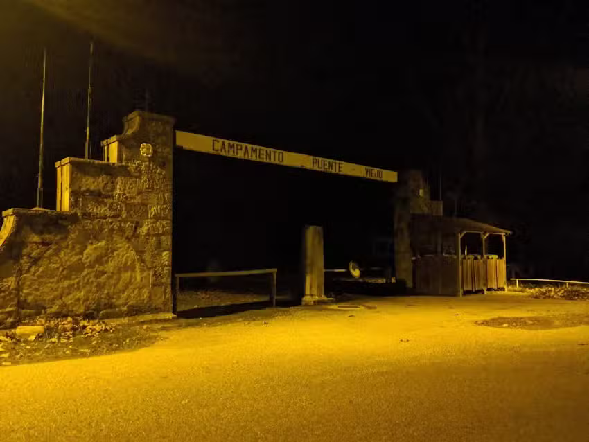 Campamento Juvenil Puente Viejo