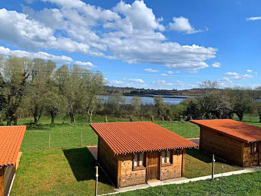 Campamento Tur&iacute;stico Brando&ntilde;as (Casa rural, Bungalows, Parking de Caravanas y Camping )