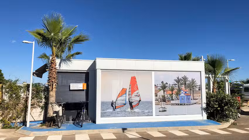 Camper Park Area Los Alc&aacute;zares