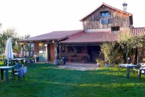 Camping A&iacute;n Jaca Pirineo