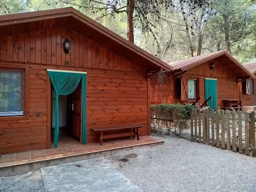 Camping-Bungalows Ciudad de Albarrac&iacute;n