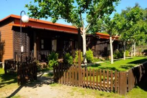 CAMPING &ndash; BUNGALOWS COMPLEJO TURISTICO LA MATA