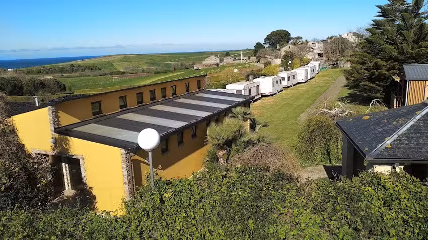 Camping El Carbay&iacute;n