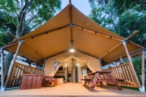 Camping El Faro. Camping en Conil de la Frontera. Bungalows .