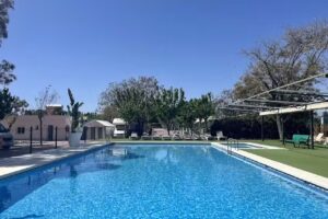 Camping El Jard&iacute;n