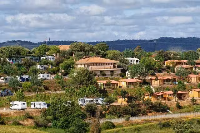 Camping El Mirador de Caba&ntilde;eros