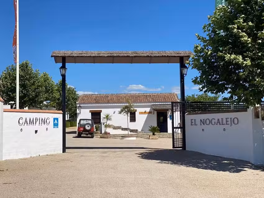 Camping El Nogalejo