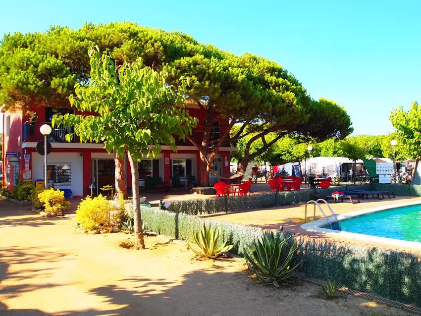 Camping El Pinar Platja
