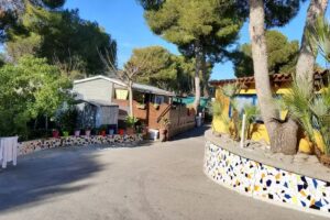 Camping El Rac&oacute; del Mar