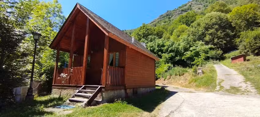 CAMPING ESPALIAS