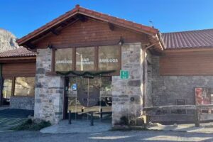 Camping Los Arrudos Redes Aventura Caleao