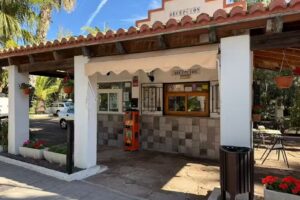 Camping Malvarrosa de Corinto