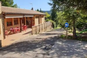 Camping municipal de Ag&uuml;ero Pe&ntilde;a Sola