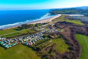 Camping Oyambre Beach