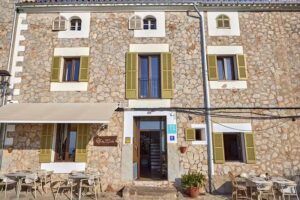 Can Busquets – Hotel d’Interior