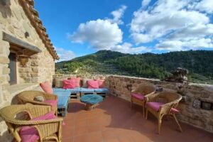 Can Miquel&oacute; -casa familiar rural