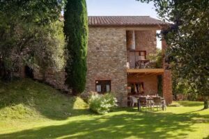 Can Sis&oacute;: Masia Rural, cerca de Besal&uacute;, Figueres, Banyoles,Girona, La Garrotxa