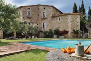 Can Traver de Besal&uacute;