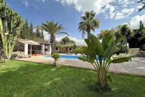 CAN VALENCI&Agrave; &ndash; Casa de Alquiler Tur&iacute;stico en Ibiza