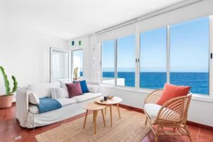 Canary casita next to the Atlantic Ocean