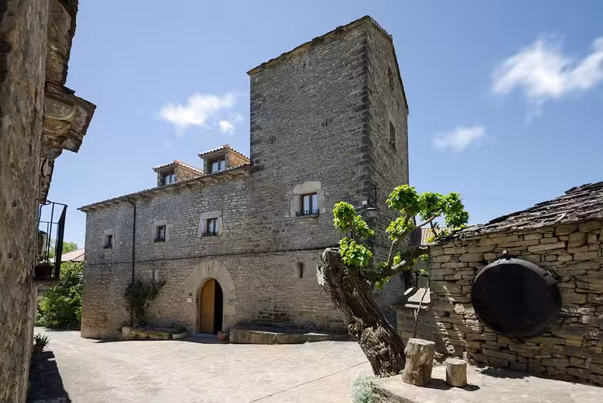 Casa Bara. Apartamentos en Guaso (A&iacute;nsa-Sobrarbe)