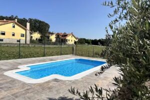 Casa Bela II. Alojamiento en Lestedo con piscina privada.