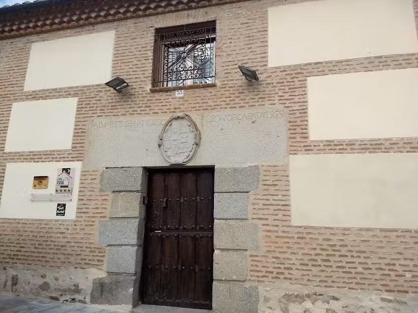 Casa Blas&oacute;n de los Serrano