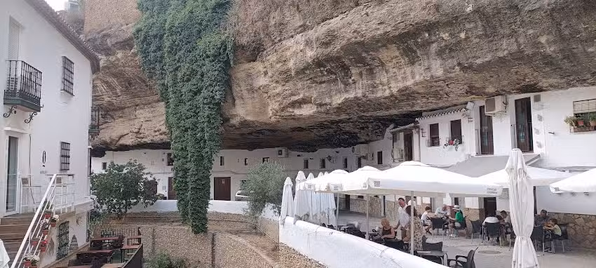 Casa Cueva El Arrabal