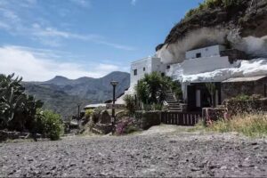 Casa cueva Las Maguadas