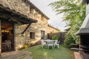 Casa de Al Lado. Casa rural en Cantabria