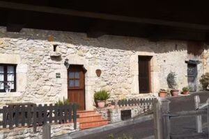 Casa de Aldea El Pozu