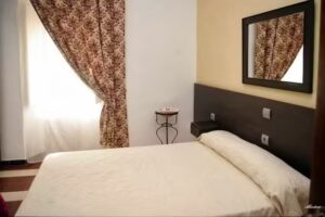 CASA DE ALQUILER EN ALANIS