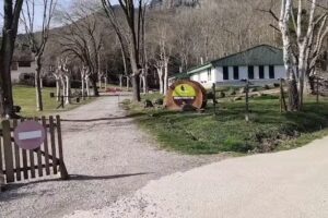 Casa de col&ograve;nies El Rourell