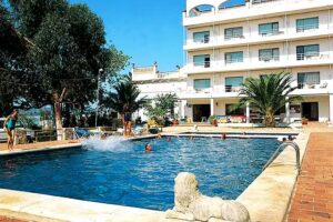 Casa de Col&ograve;nies La Fosca