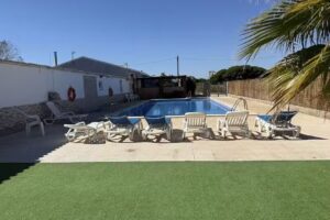 Casa de Col&ograve;nies La Marinada