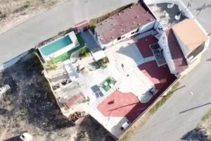 Casa de descanso con discoteca.