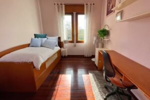 Casa de gran capacidad Santander. Casa Monte